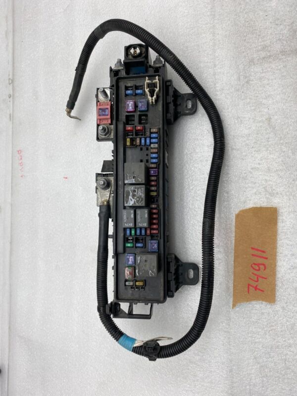 1032274 00 P 2016-2020 Tesla Model S Front Trunk Engine Bay Under Hood Fuse Box 12V Assembly