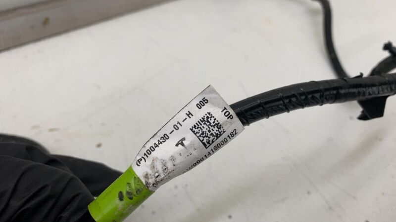 100443001H 12-20 Tesla Model S Rear Subframe Coil Wiring Harness Cable Wire 1004430-01-H