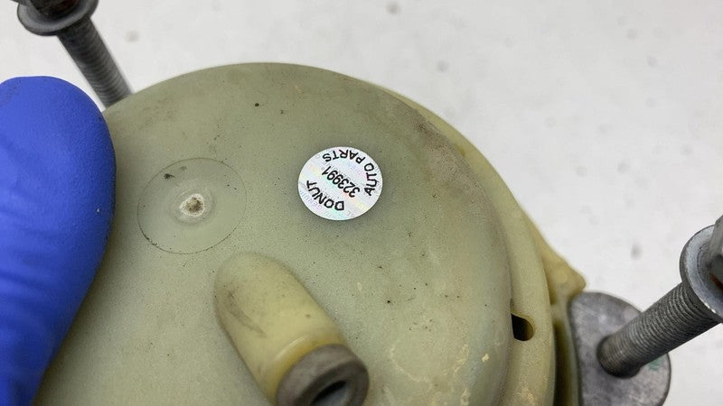 6883245-02 2018-2020 BMW 530e G30 Front Driver Side Engine Motor Mount Bracket Support Left