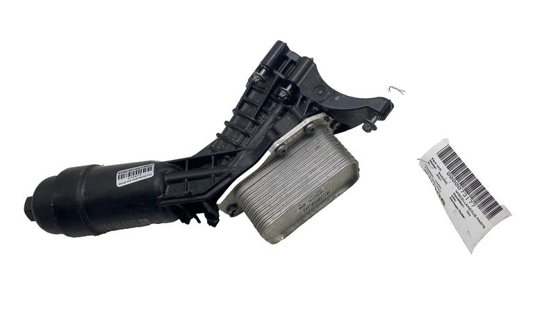 72435982 ⭕2018 2019 2020 2021 2022 2023 BMW 530e Turbo Engine Oil Filter Housing 72435982