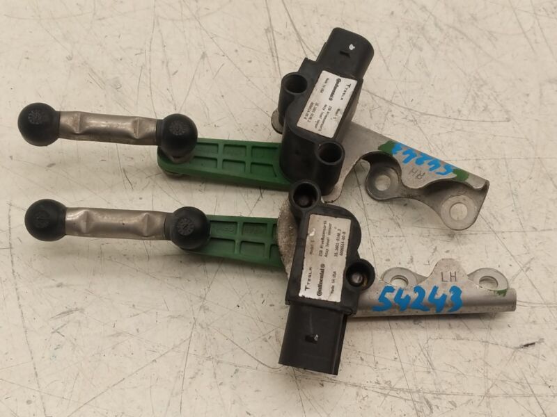 2012-2015 Tesla Model S Front Left & Right Air Ride Height Level Sensor Assembly
