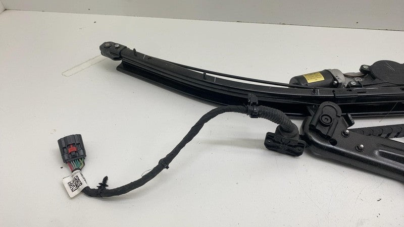 68369596AA ⭕ 17-25 Pacifica Rear Left Door Lower Roller Track w/ Motor & Module 68369596AA