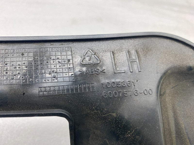 6007576 00 ⭕ 12-25 Model S Rear Left/Right Tailgate Trunk Pinch Sensor Trim 6007576/6007570