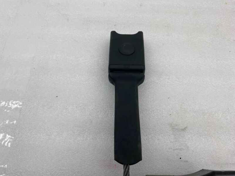 100526500B 2012-2015 Tesla Model S Front Right Seat Belt Outboard Lap Pre-Tensioner RH Assy