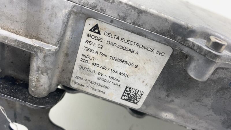 1028665 00 B 2012-2015 Tesla Model S MS High Voltage Gen 2 DC-DC Power Converter Module Unit