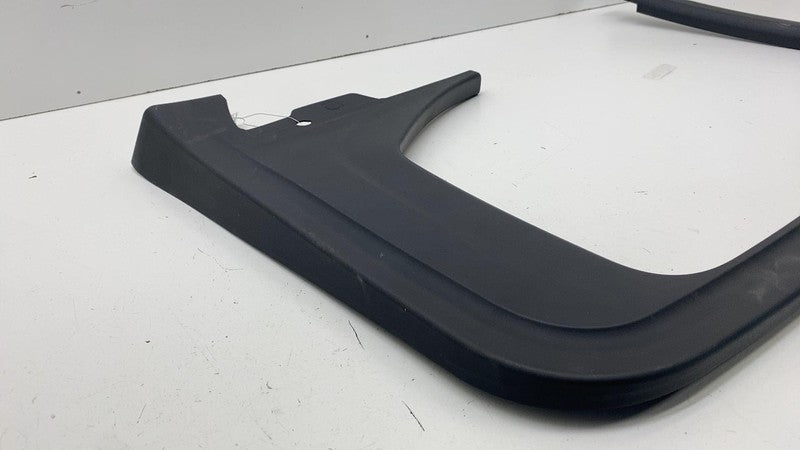 PT00001264-H ⭕ 22-24 Rivian R1T Rear Passenger Side Door Window Frame Trim Right PT00001264-H