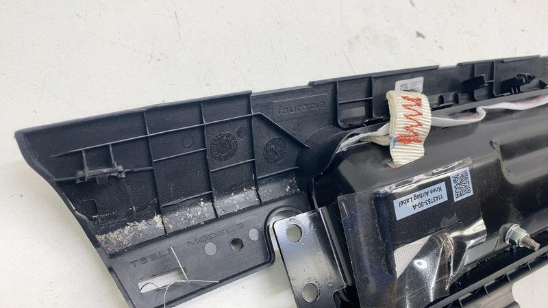107782600D ⭕ 2017-2023 Tesla Model 3 Right Lower Knee Safety Airbag Module RH 1077826-00-D