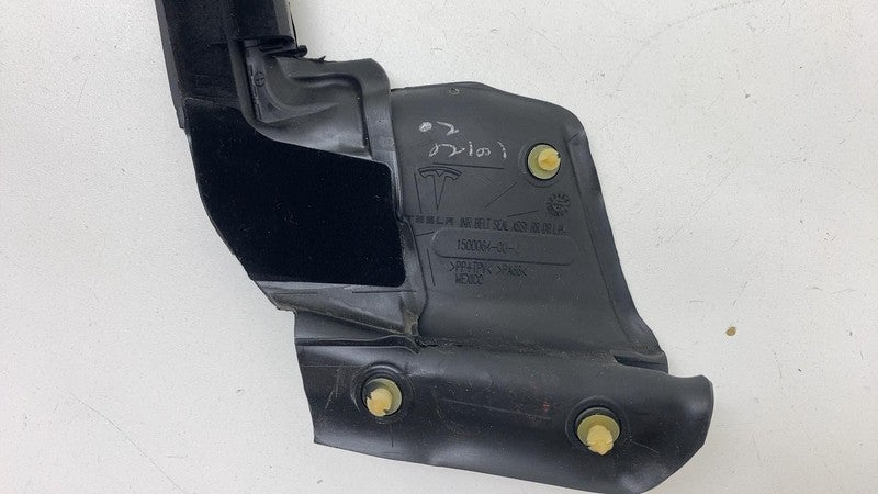 ⭕ 20-22 Model Y Rear Driver Side Door Inner Belt Rubber Seal Left 1500