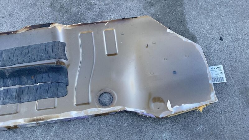 163621800A ⭕ 21-24 Tesla Model X Rear Boot Trunk Lower Tail Body Frame Panel 1636218-00-A