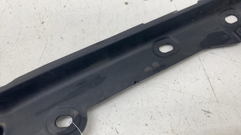 PT00449332B ⭕ 22-25 Rivian R1S Front Passenger Side Trough Finisher Cover Right PT00449332-B