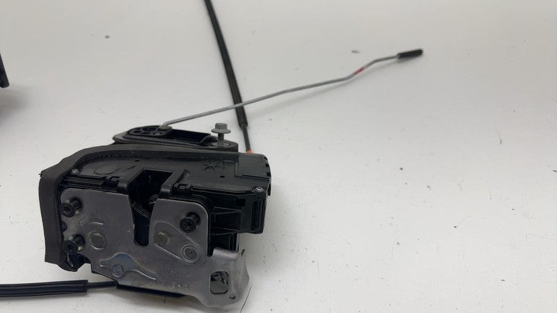 ⭕ 2014-2019 Chevrolet Silverado 1500 Rear Left Exterior Door Handle w/ Actuator