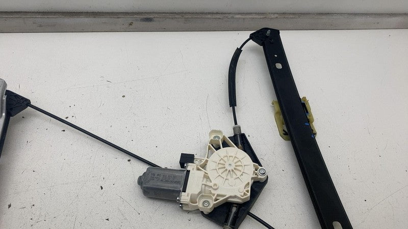 4KE837462 ⭕ 2019-2023 Audi e-Tron Front Side Door Window Regulator & Motor Right 4KE837462
