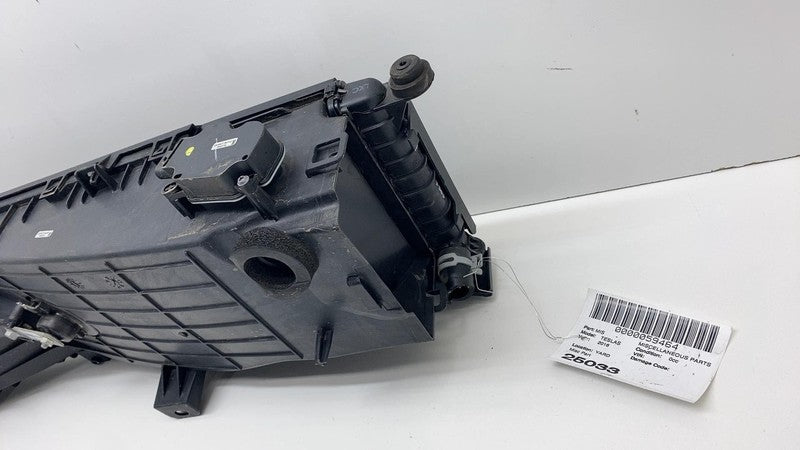 1058073-00-B ⭕12-20 Tesla Model S Radiator Shutter Air Duct Center Intake Grille 1058073-00-B