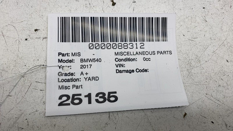 ⭕ 17-20 BMW 540i Rear Driver Side Lower Seat Belt Buckle Receiver Left