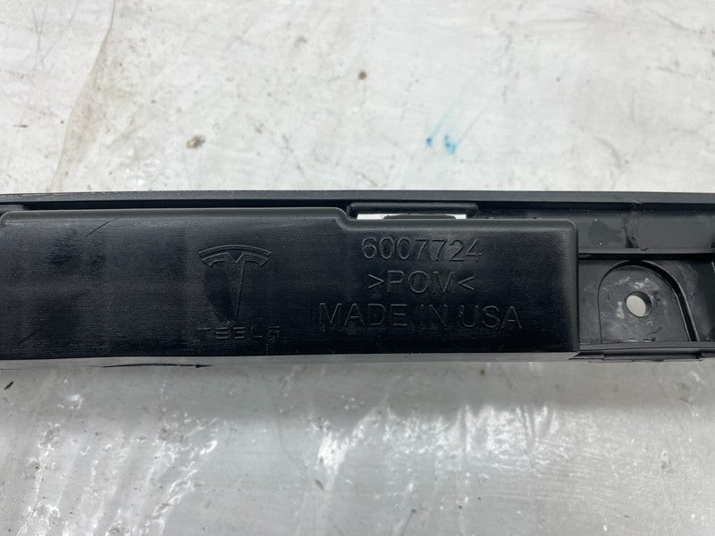 6007724 ⭕ 12-25 Tesla Model S Rear Body Attachment Bumper Center Support Bracket 6007724