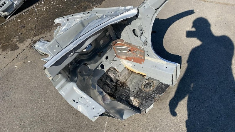 ⭕ 2008 Mazda MX-5 Miata Front Right Side Body Frame Horn Apron Rail - White