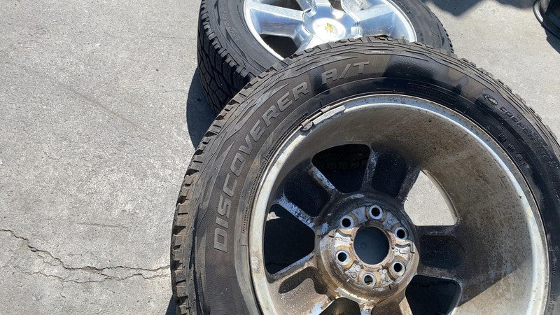9596954 ⭕ 14-19 Chevrolet Silverado 1500 Pair of 20x9 Wheel Rim 5 Spoke w/ Tire 9596954