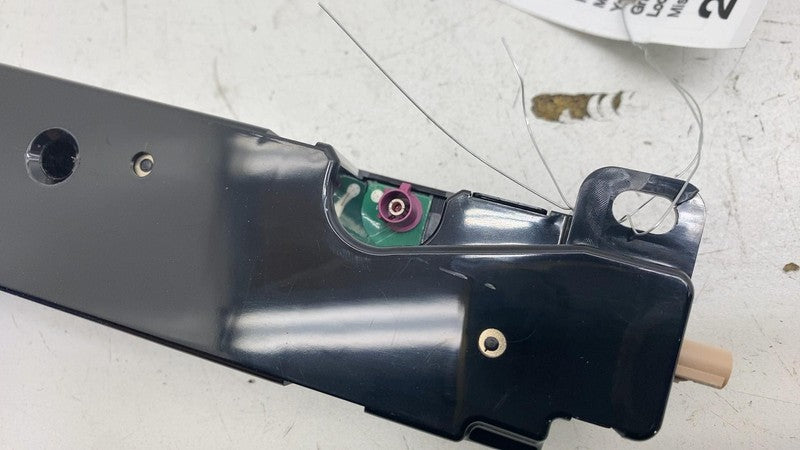 158560100E ⭕ 2020-2024 Tesla Model Y MY WiFi Bluetooth Antenna Control Module 1585601-00-E