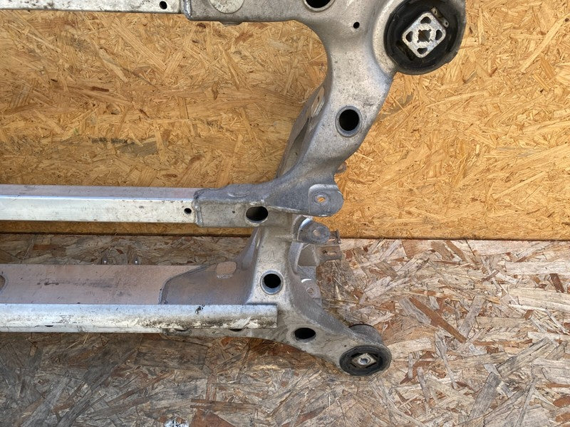 104880200A ⭕ 2016-2020 Tesla Model X Rear Subframe Cradle Crossmember Carrier 1048802-00-A