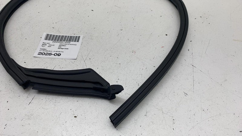 1521800-00-A ⭕ 2021-2026 Tesla Model X MX Front Left Upper Door Header Seal LH 1521800-00-A