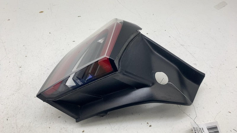⭕ 17-22 Model 3 Rear Left Outer Exterior Taillight Tail Lamp 3-Pin Red