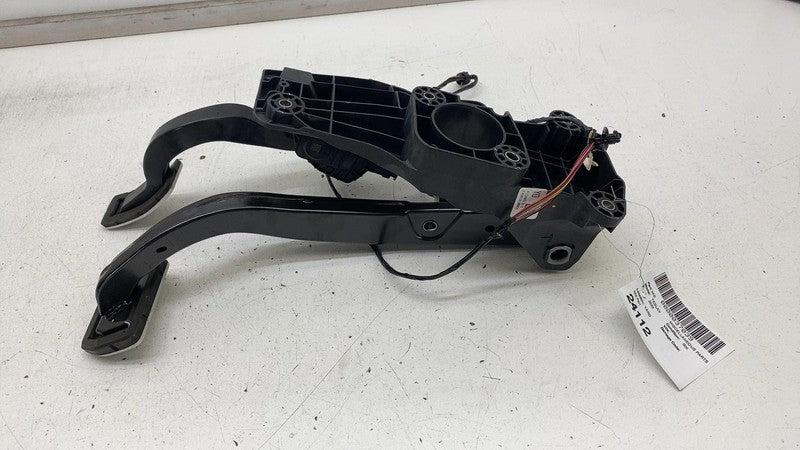 ⭕2020-2023 Tesla Model Y Front Driver Accelerator & Brake Pedal Pad 11