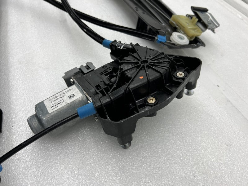 ⭕2022-2024 Lucid Air Front Left Driver Side Window Regulator Motor P11