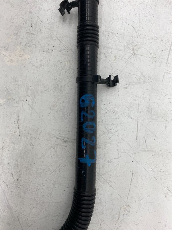 1077603 00 D ⭕ 17-20 Model 3 Front Radiator Inlet Pipe Tube Cooling System Hose 1077603-00-D