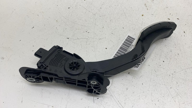 ⭕ 2012-2020 Tesla Model S X Accelerator Throttle Pedal Assembly BE5C 9