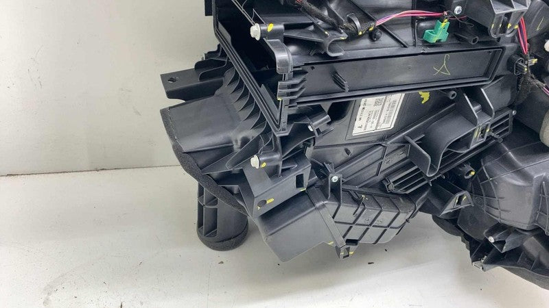 ⭕ 17-20 Tesla Model 3 HVAC Heater A/C Air Blower Housing Box Core 1099