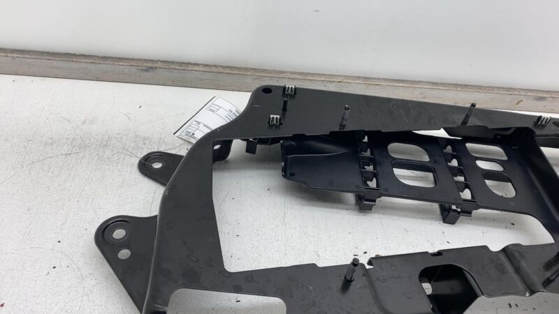 2022 2023 2024 Chrysler Pacifica Battery Charger Bracket