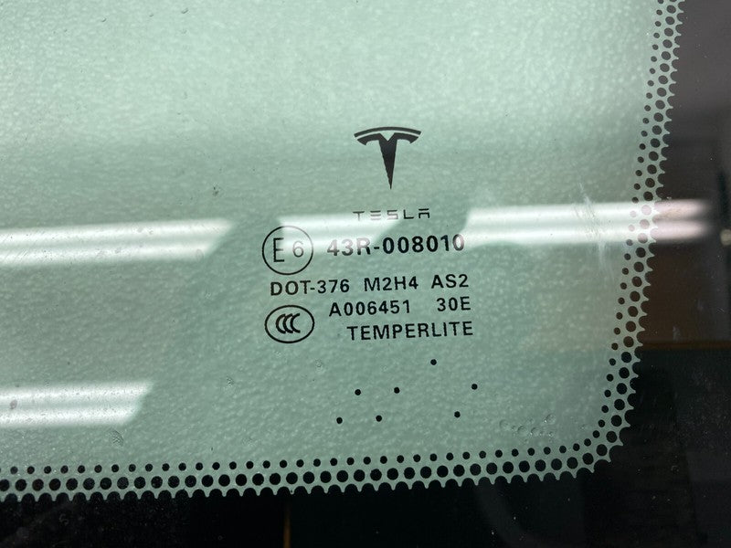 E6 43R-008010 ⭕ 2012-2020 Tesla Model S Rear Passenger Side Quarter Fixed Glass Right Assembly