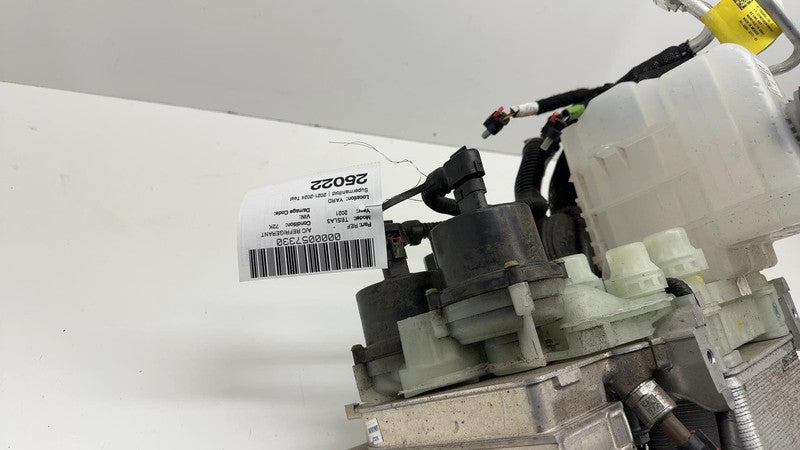 152300200B 21-24 Model 3 Supermanifold Refrigerant Chiller + Coolant Reservoir 1523002-00-B