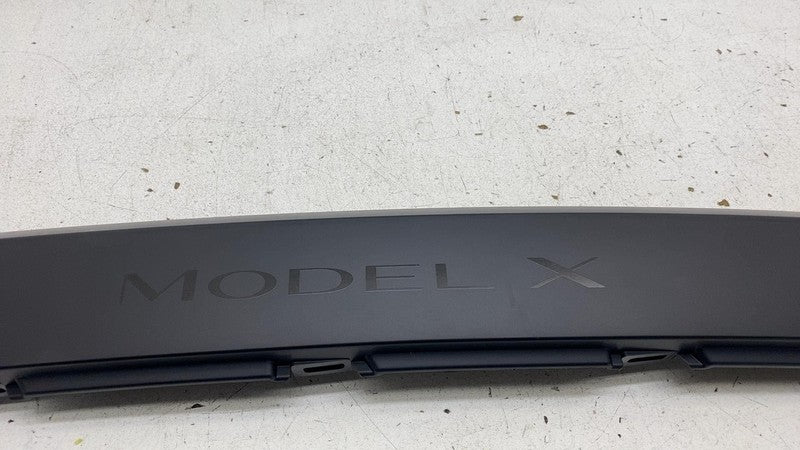 ⭕ 21-23 Model X Rear Left Door Spine Plastic Race Track Trim Panel 110