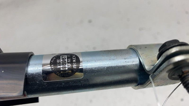 100526500C 12-20 Model S Front Right Lap Pretensioner 16-20 Model X Front Left 1005265-00-C