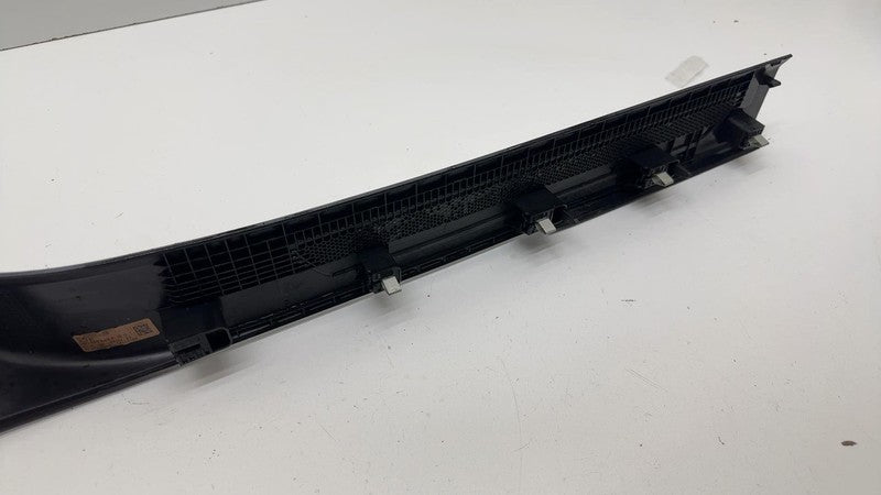 760853846A ⭕ 2018-2024 Porsche Cayenne Right Door Sill Scuff Trim Cover Panel RH 760853846A
