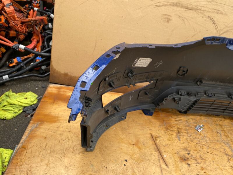 149374500A 2020-2023 Tesla Model Y MY Front Bumper Cover Assembly Deep Blue Metallic - PPSB