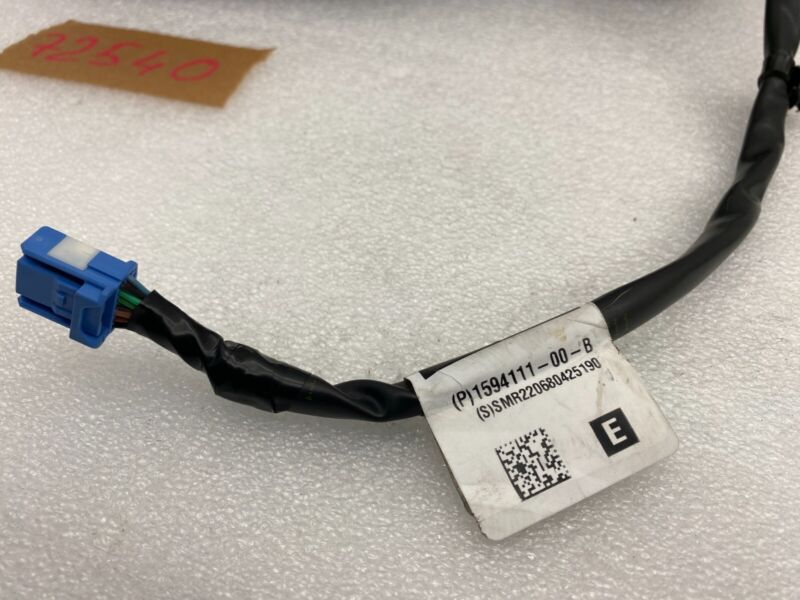 1594111-00-B 2020-2023 Tesla Model Y Driver Side Exterior Door View Mirror Left 1594111-00-B