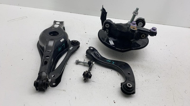 ⭕ 23-24 Toyota Prius Rear Left Knuckle & Suspension Control Arms LH 89