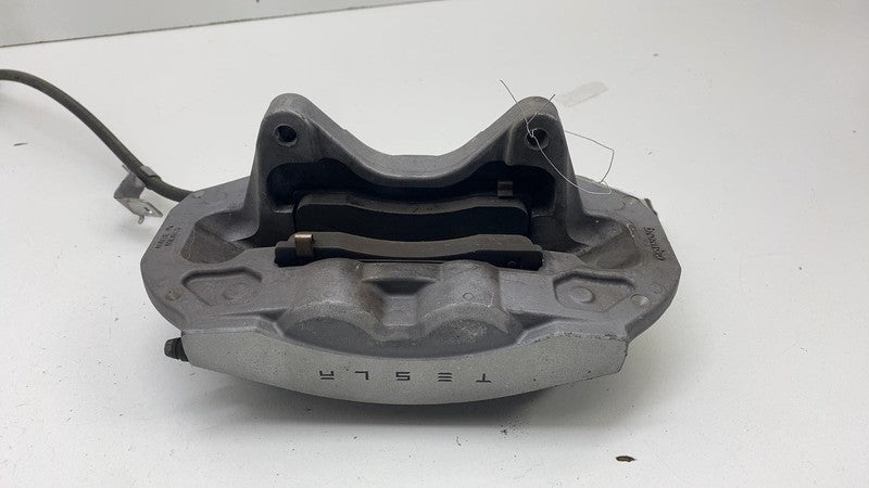 1044622-00-D ⭕ 2017-2023 Tesla Model 3 Front Right Caliper w/ Brake Hose Line RH 1044622-00-D
