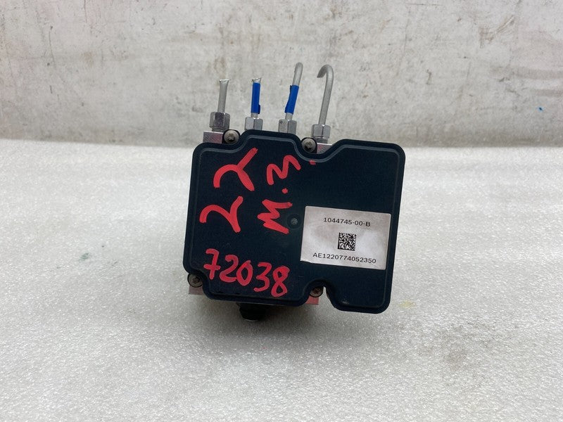 1044745 00 B ⭕17-23 Tesla Model 3 M3 Anti-Lock Brake System ABS Pump Module Unit 1044745-00-B