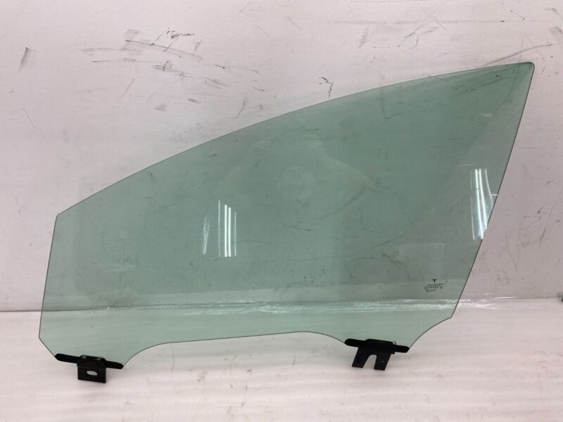 43R-004530 2016-2020 Tesla Model X MX Front Driver Side Door Window Glass Left LH Assembly