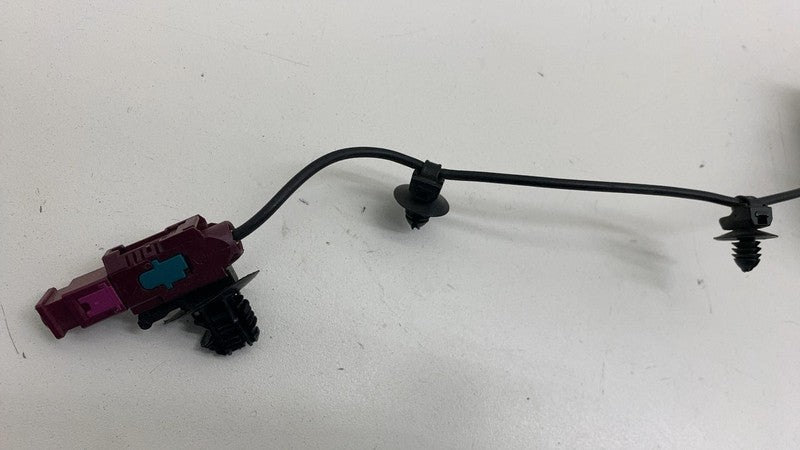 PT00698830 A ⭕ 2025 Rivian R1S Roof Antenna AMP Amplifier Unit Module PT00698830-A