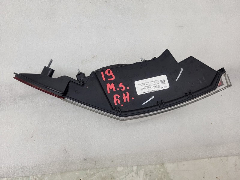 6005919-00-G ⭕12-20 Tesla Model S Right Taillight LED Tail Lamp & Door Reflector 6005919-00-G