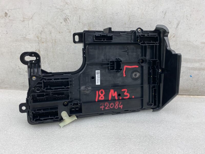 2017-2023 Tesla Model 3 M3 Left Low Voltage Controller Electronic Control Module