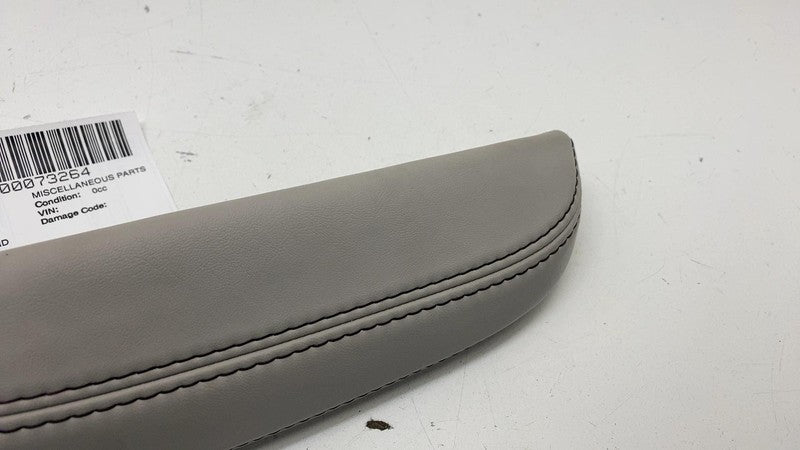 5RD38TRMAD ⭕ 17-19 Chrysler Pacifica Front Passenger Side Seat Armrest Pad Right 5RD38TRMAD