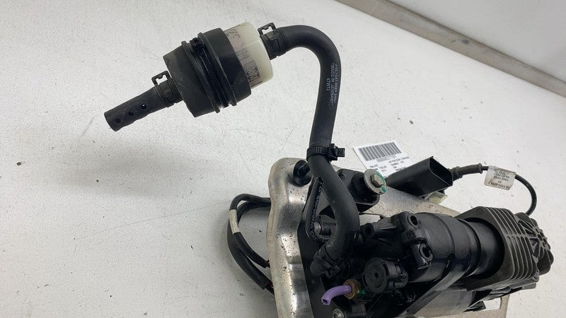 600640400B ⭕ 12-15 Tesla Model S MS Air Suspension Compressor Pump w/ Bracket 6006404-00-B