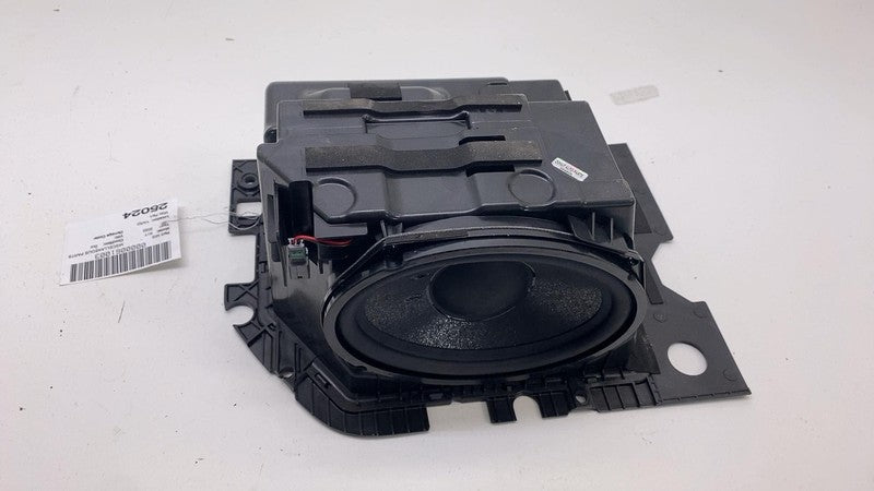 PT00029913F ⭕2022-2024 Rivian R1T Meridian Underseat Subwoofer Speaker Assembly PT00029913-F