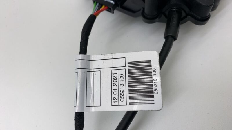 C56792-103 2021 BMW 530e G30 Rear Tailgate Trunk Lid Liftgate Lock Latch Actuator Mechanism