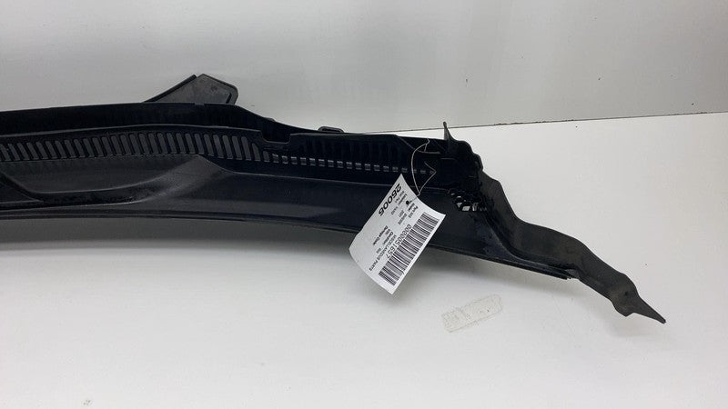 51717388714 2018-2023 BMW 530e B46X Windshield Wiper Cowl Panel Grille Cover OEM 51717388714